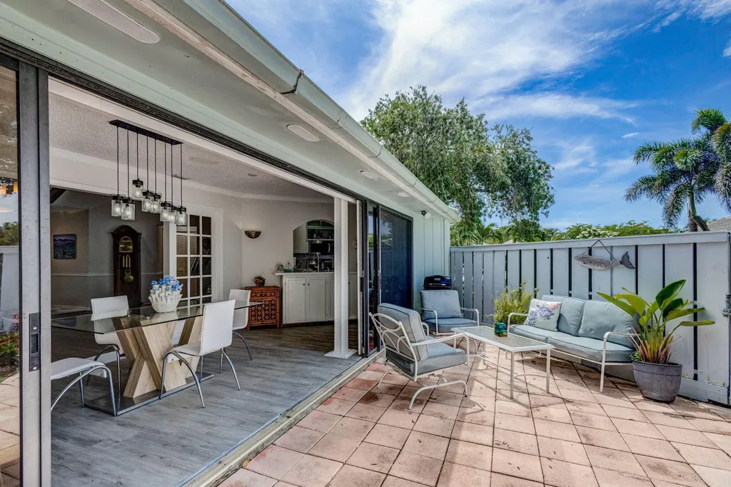 1127 E Seminole Avenue Jupiter FL 33477