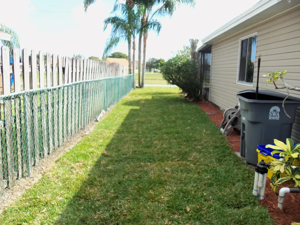 5664 Pebble Brook Lane Boynton Beach FL 33472