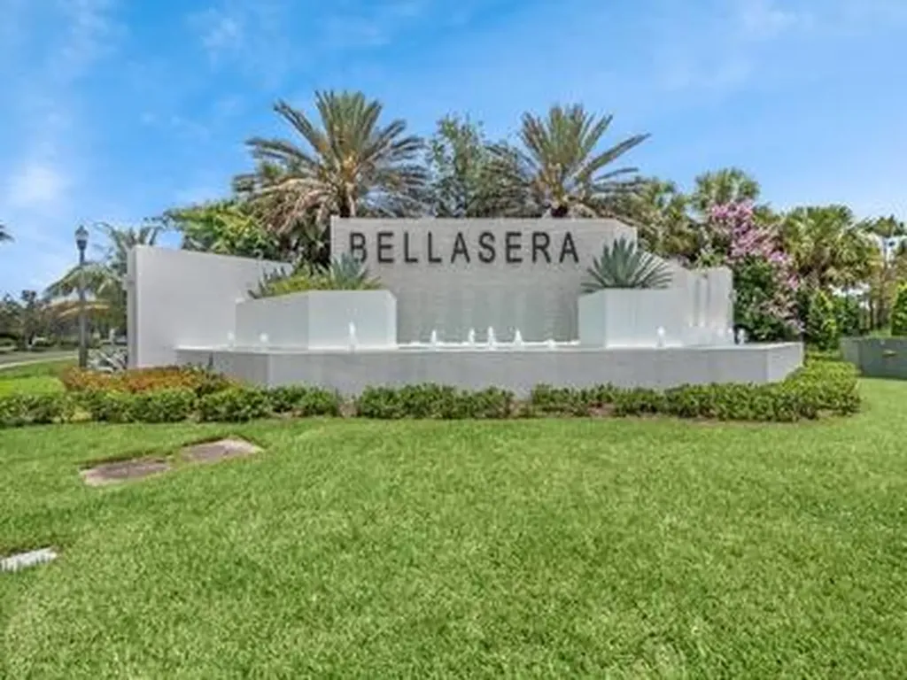 1325 Whitcombe Drive Royal Palm Beach FL 33411