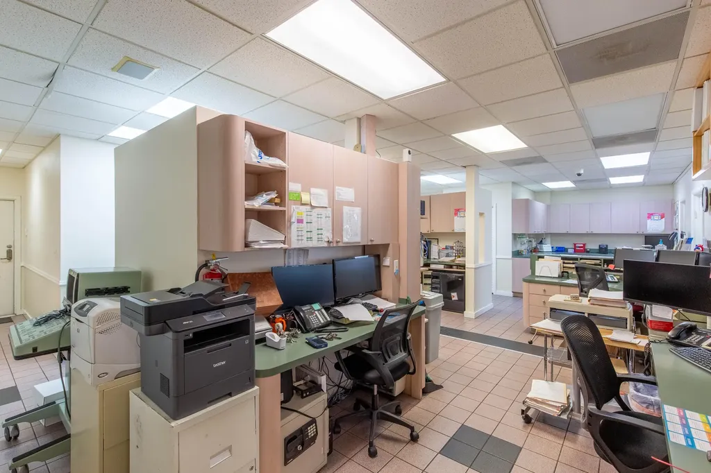 2419 S Seacrest Boulevard Boynton Beach FL 33435