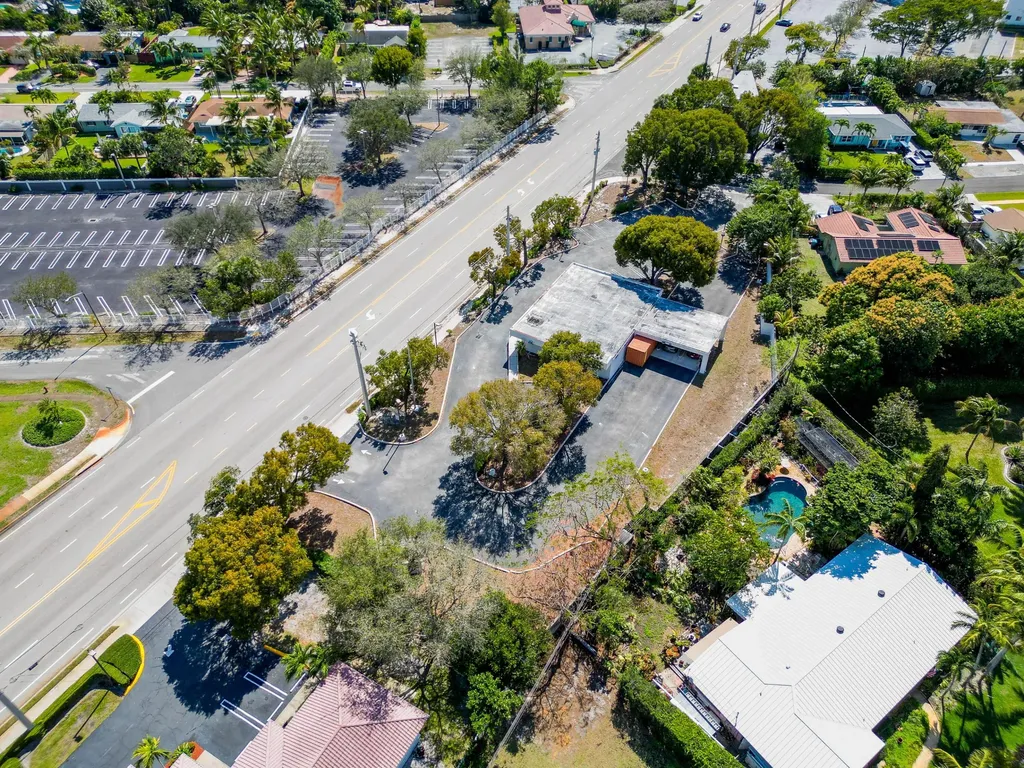 2419 S Seacrest Boulevard Boynton Beach FL 33435