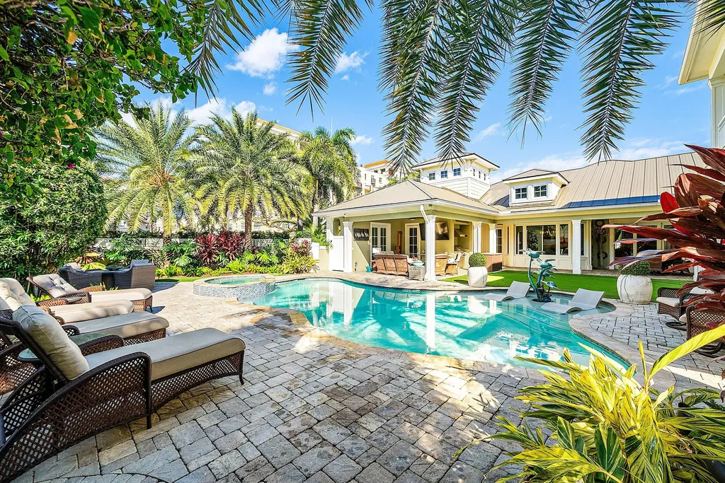 201 NE 3rd Court Boca Raton FL 33432