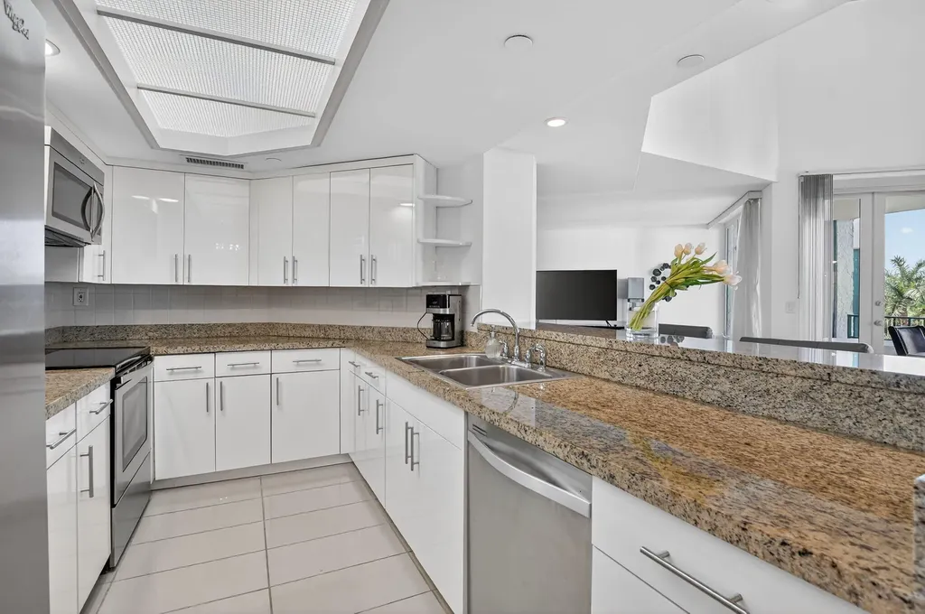 120 SE 5th Avenue Boca Raton FL 33432