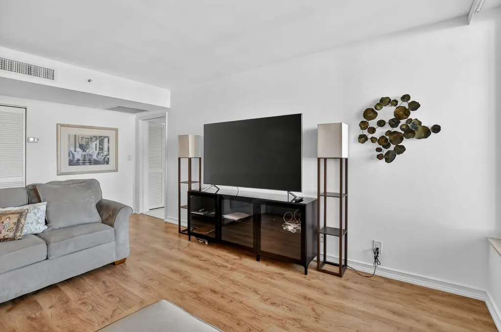 120 SE 5th Avenue Boca Raton FL 33432