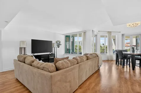 120 SE 5th Avenue Boca Raton FL 33432