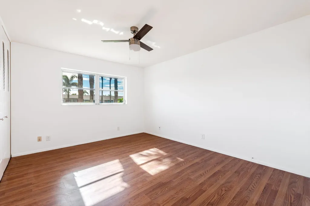 2739 Dudley Drive W West Palm Beach FL 33415