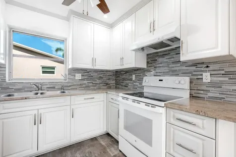 2739 Dudley Drive W West Palm Beach FL 33415