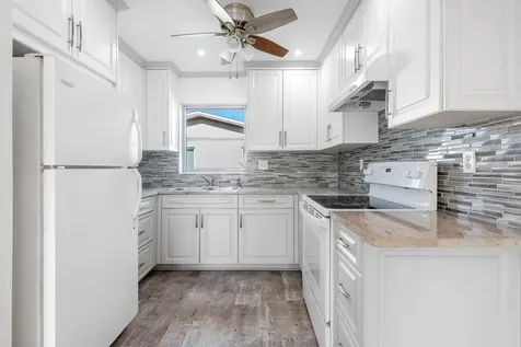 2739 Dudley Drive W West Palm Beach FL 33415
