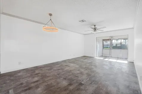 2739 Dudley Drive W West Palm Beach FL 33415