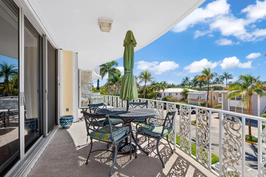 227 Australian Avenue Palm Beach FL 33480