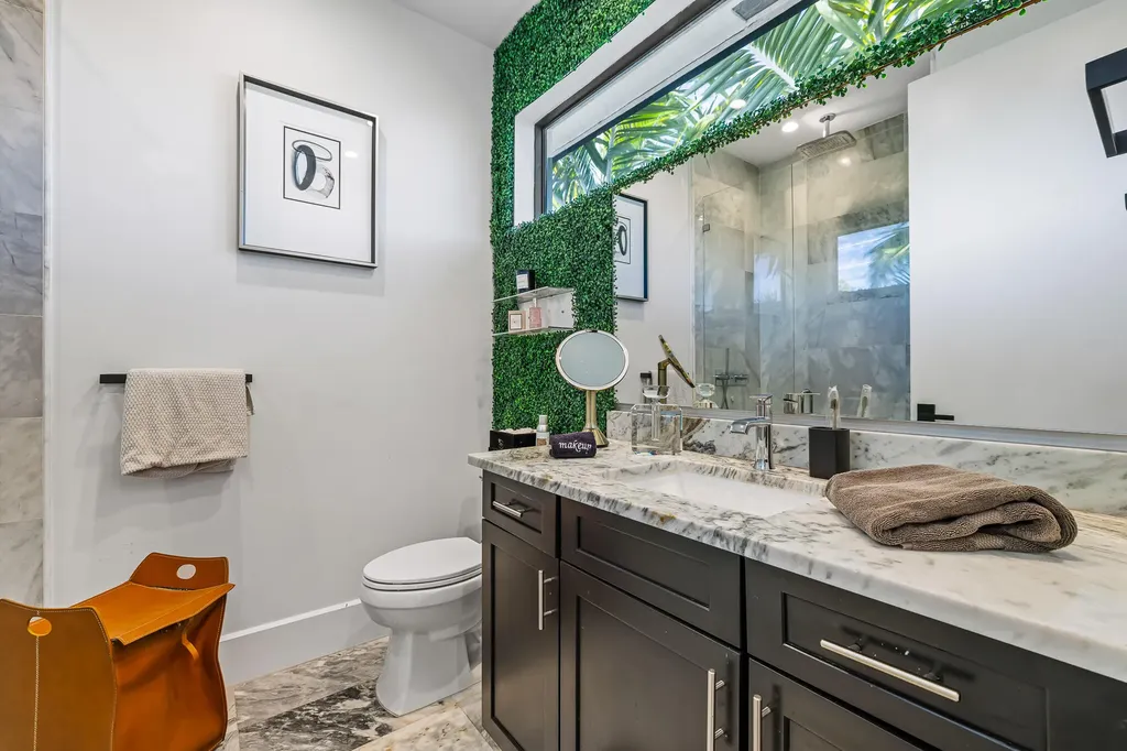 549 NE 10th Avenue Fort Lauderdale FL 33301