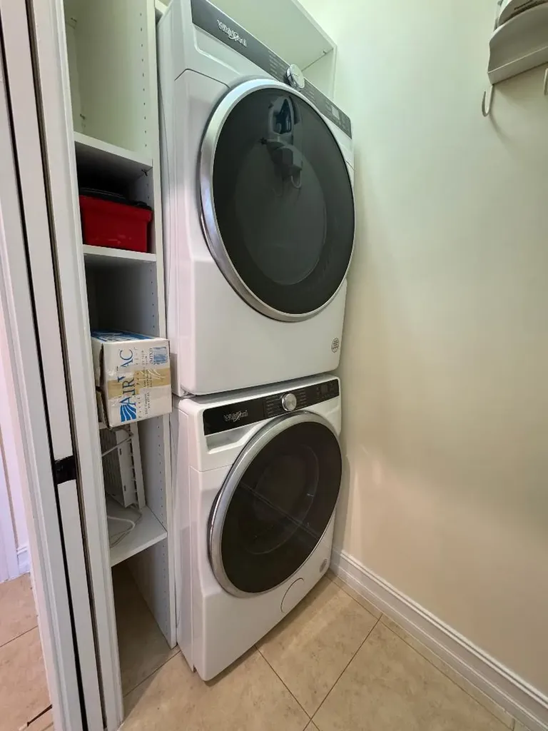 304 W Mallory Circle Delray Beach FL 33483