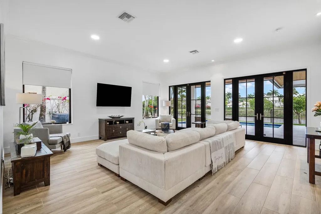 2800 Twin Oaks Way Wellington FL 33414