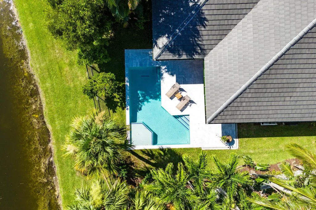 2800 Twin Oaks Way Wellington FL 33414