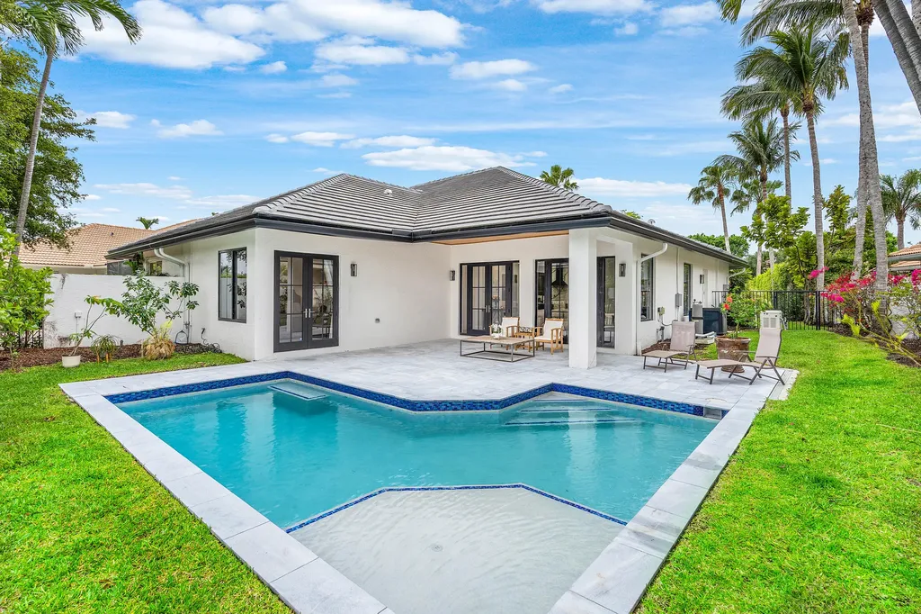 2800 Twin Oaks Way Wellington FL 33414