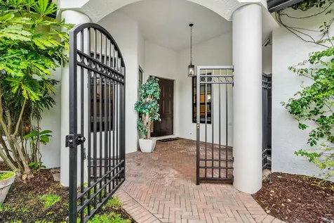 2800 Twin Oaks Way Wellington FL 33414