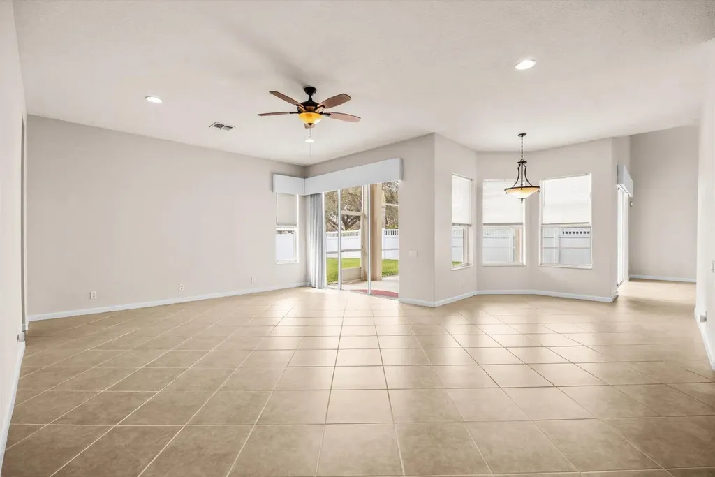 206 NW Magnolia Lakes Boulevard Port St Lucie FL 34986