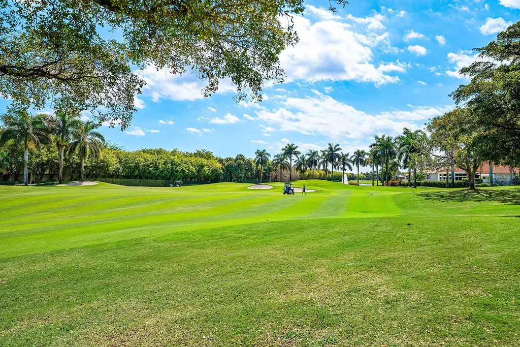 8042 Laurel Ridge Court Delray Beach FL 33446