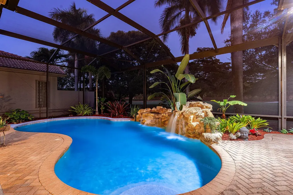 8042 Laurel Ridge Court Delray Beach FL 33446
