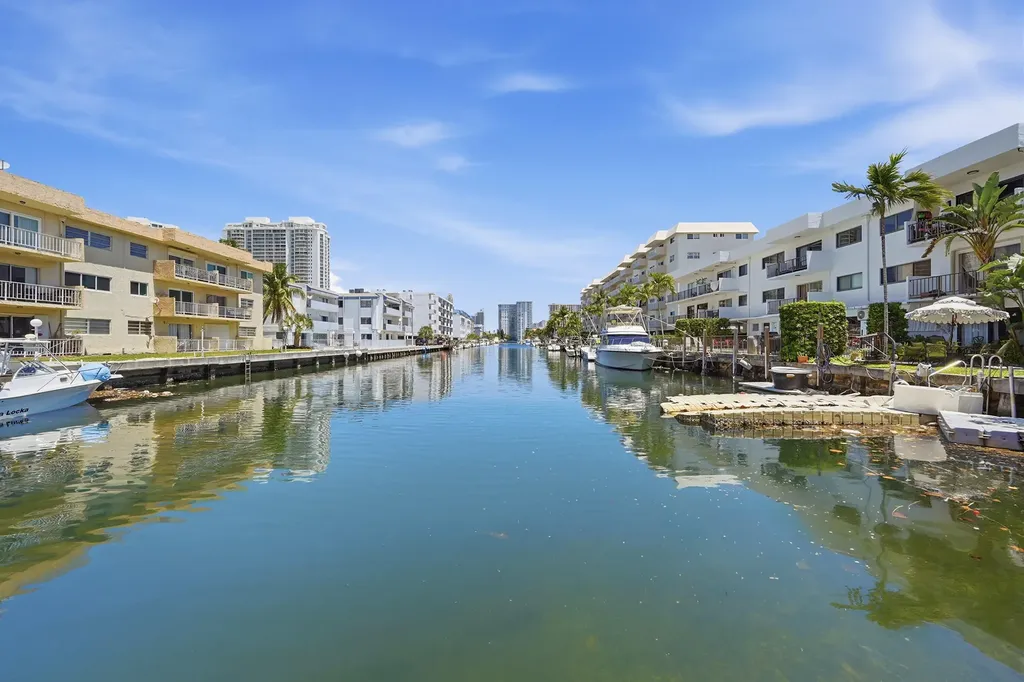 17051 NE 35th Avenue North Miami Beach FL 33160