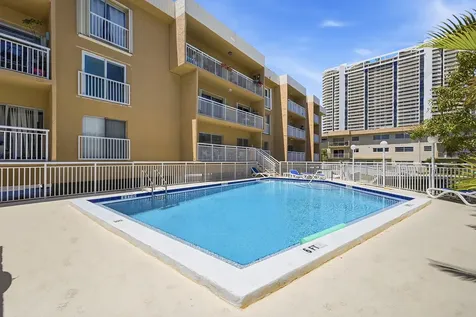 17051 NE 35th Avenue North Miami Beach FL 33160