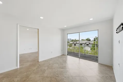 17051 NE 35th Avenue North Miami Beach FL 33160