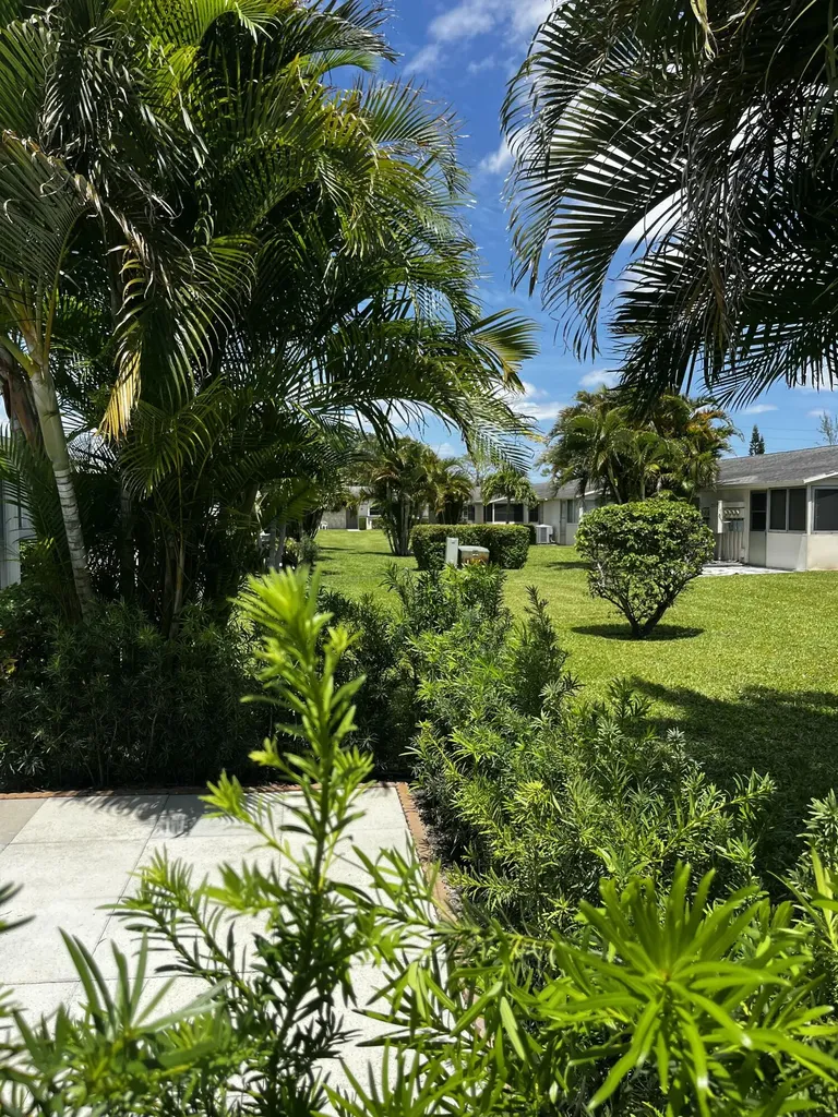 2551 Emory Drive W West Palm Beach FL 33415