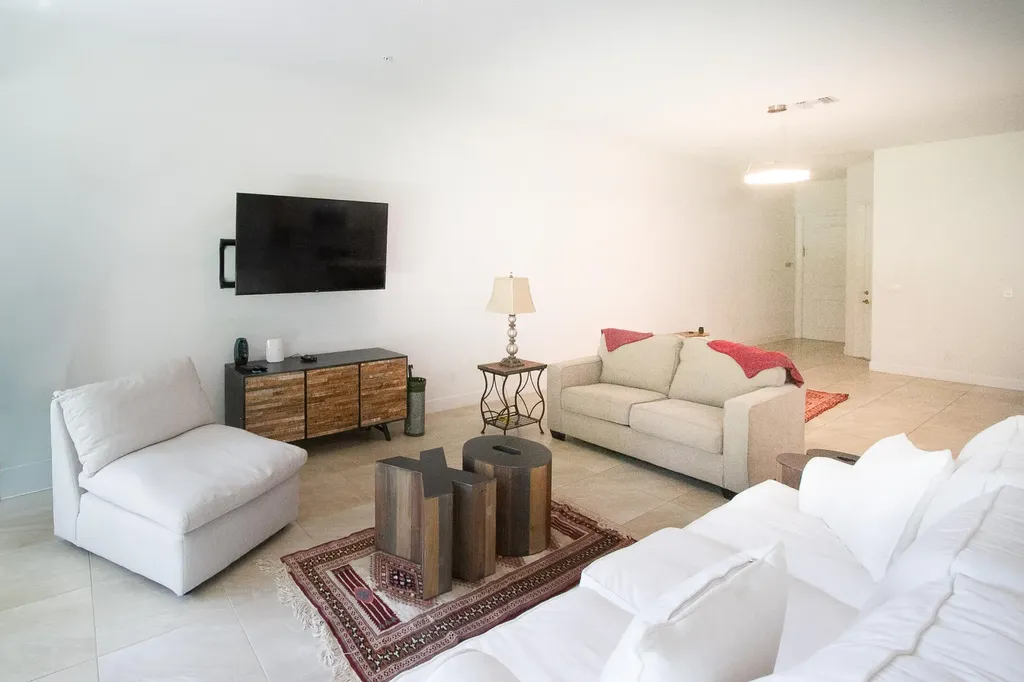 23045 Clear Echo Drive Boca Raton FL 33433