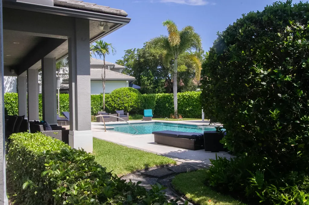 23045 Clear Echo Drive Boca Raton FL 33433