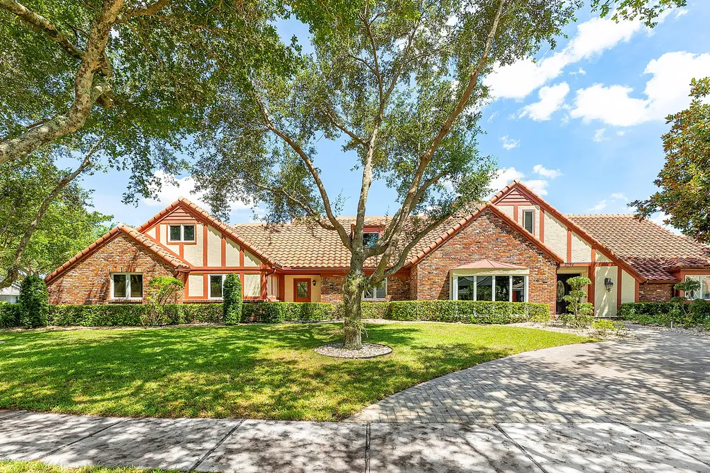 3790 Kings Way Boca Raton FL 33434