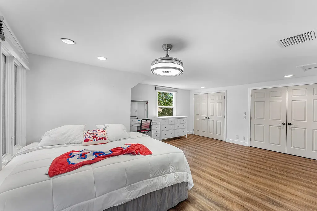 3790 Kings Way Boca Raton FL 33434