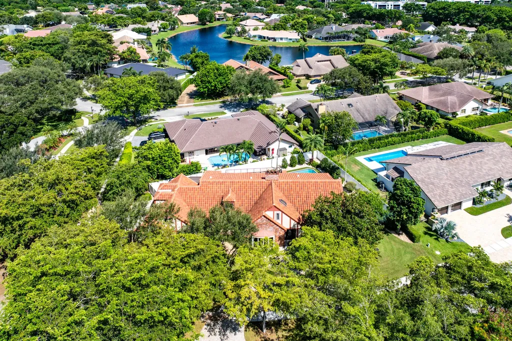 3790 Kings Way Boca Raton FL 33434