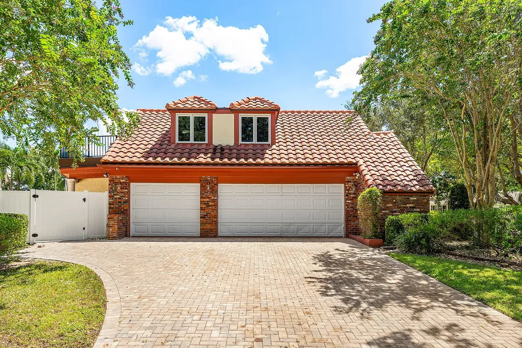 3790 Kings Way Boca Raton FL 33434