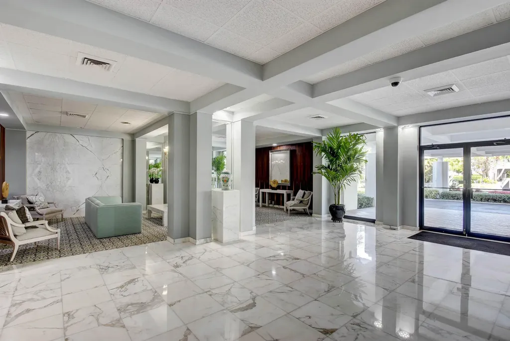 2860 S Ocean Boulevard Palm Beach FL 33480