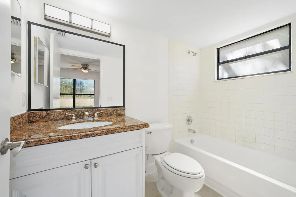 1661 Balfour Point Drive West Palm Beach FL 33411