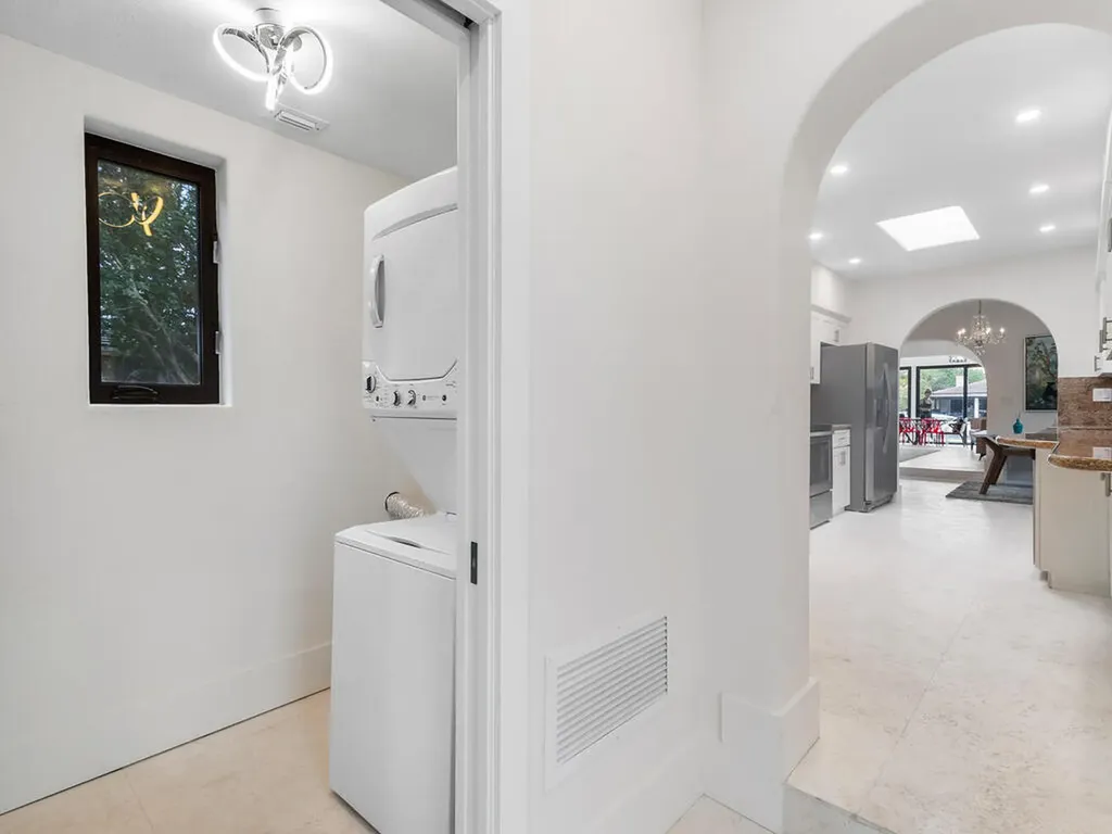 7820 Hawthorne Avenue Miami Beach FL 33141