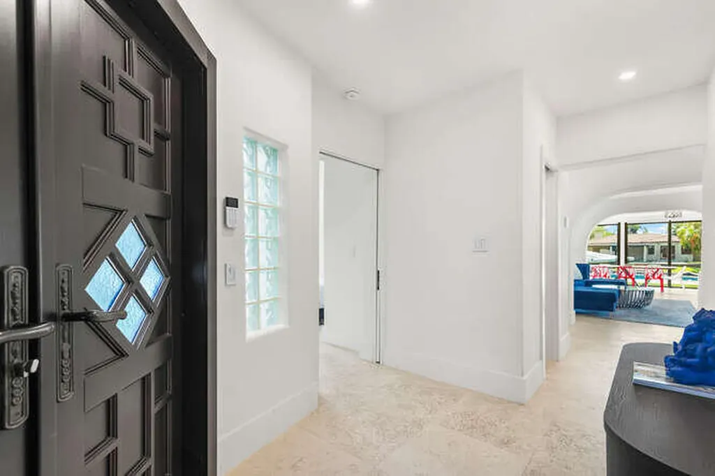 7820 Hawthorne Avenue Miami Beach FL 33141