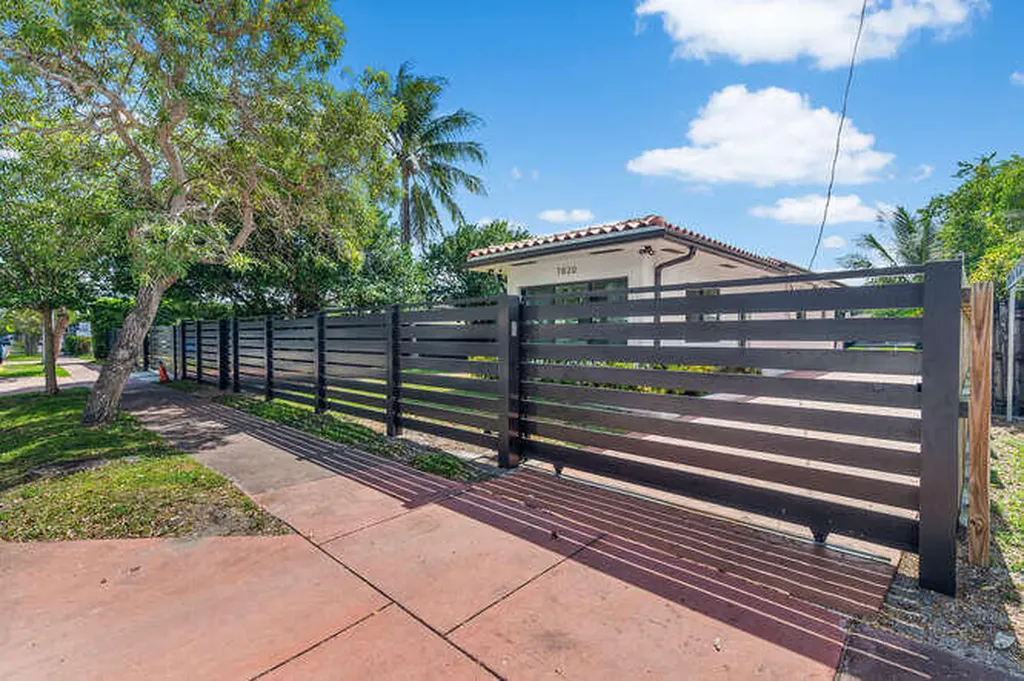 7820 Hawthorne Avenue Miami Beach FL 33141