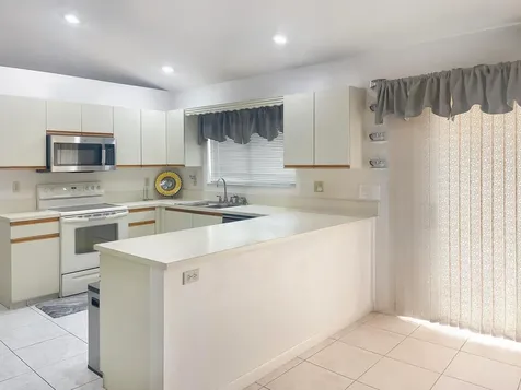 9525 El Clair Ranch Road Boynton Beach FL 33437