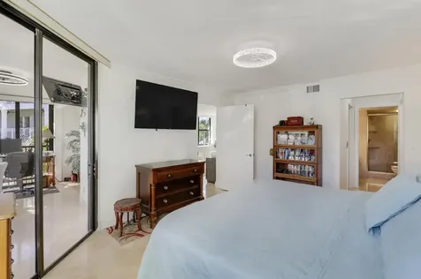 235 Bay Colony Drive N Juno Beach FL 33408