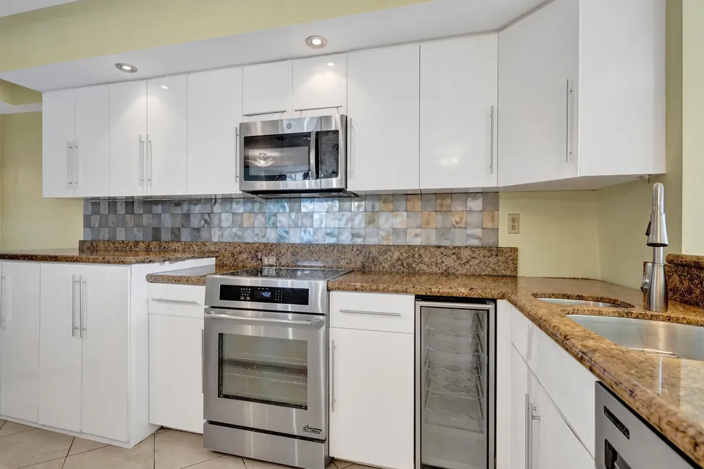 155 Isle Of Venice Drive Fort Lauderdale FL 33301