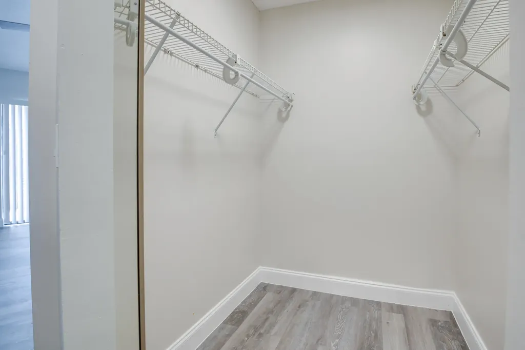 484 Springdale Circle Palm Springs FL 33461