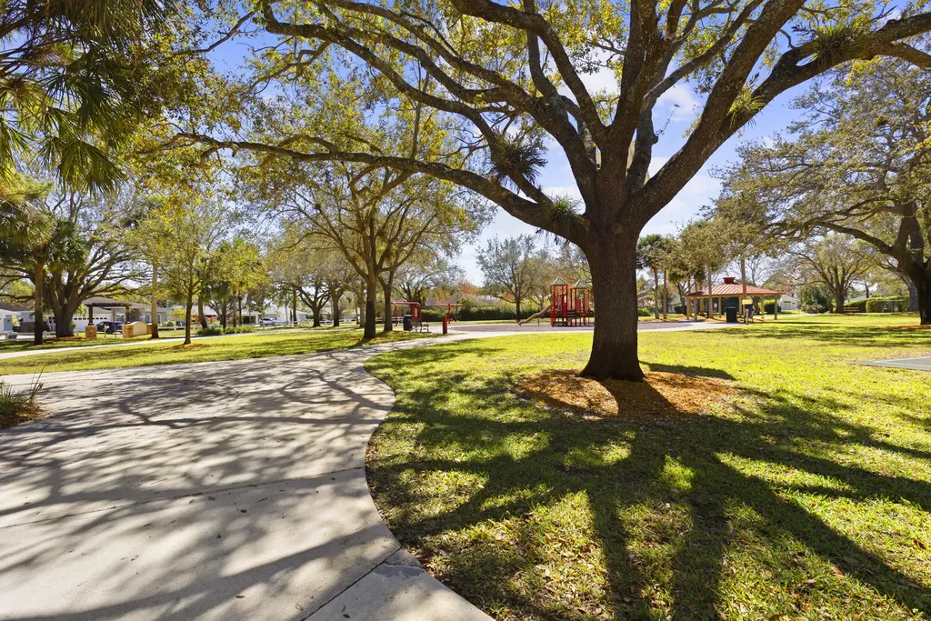 1952 Primrose Lane Wellington FL 33414