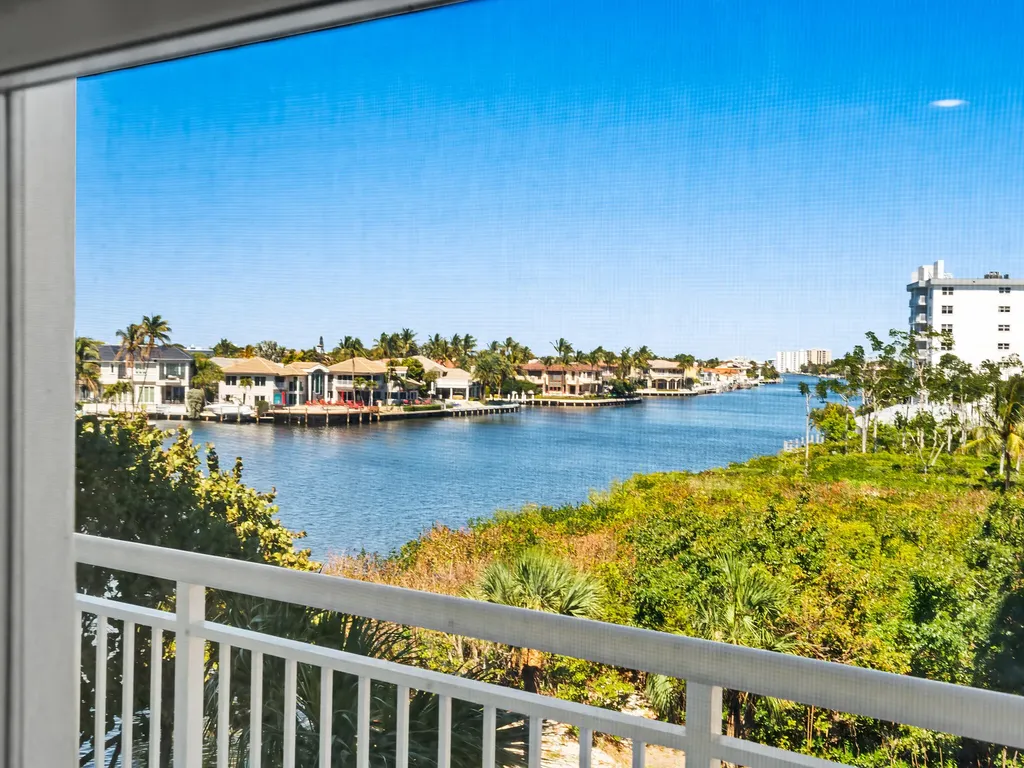 3212 S Ocean Boulevard Highland Beach FL 33487