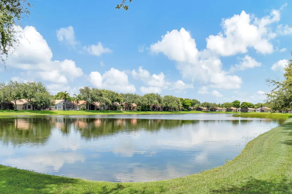 12185 La Vita Way Boynton Beach FL 33437