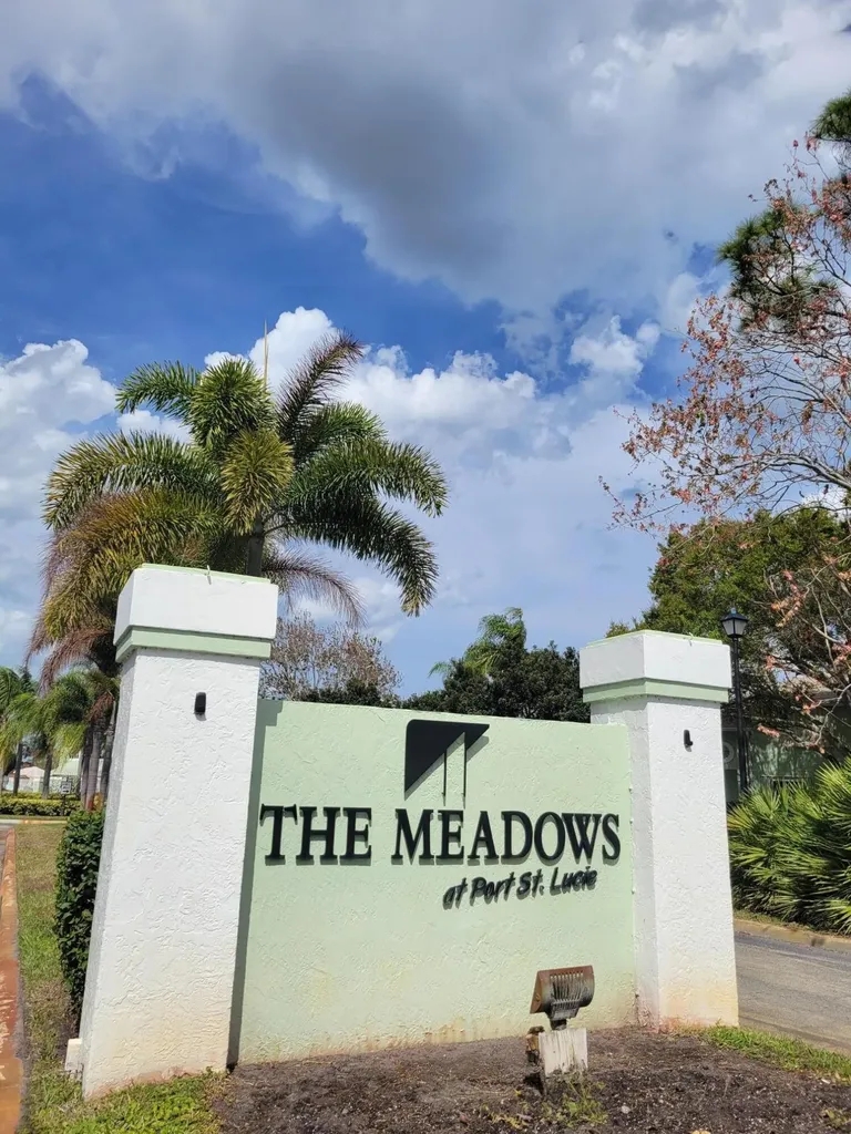 2185 SE Wild Meadow Circle Port St Lucie FL 34952