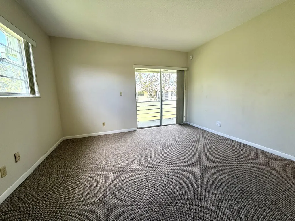 69 Norwich C West Palm Beach FL 33417