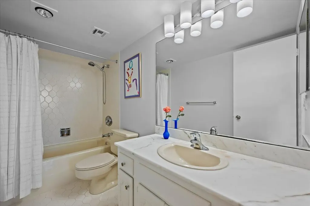 2400 Presidential Way West Palm Beach FL 33401
