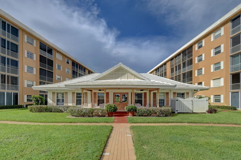 300 Golfview Road North Palm Beach FL 33408