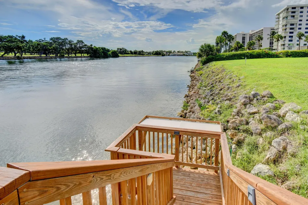 300 Golfview Road North Palm Beach FL 33408